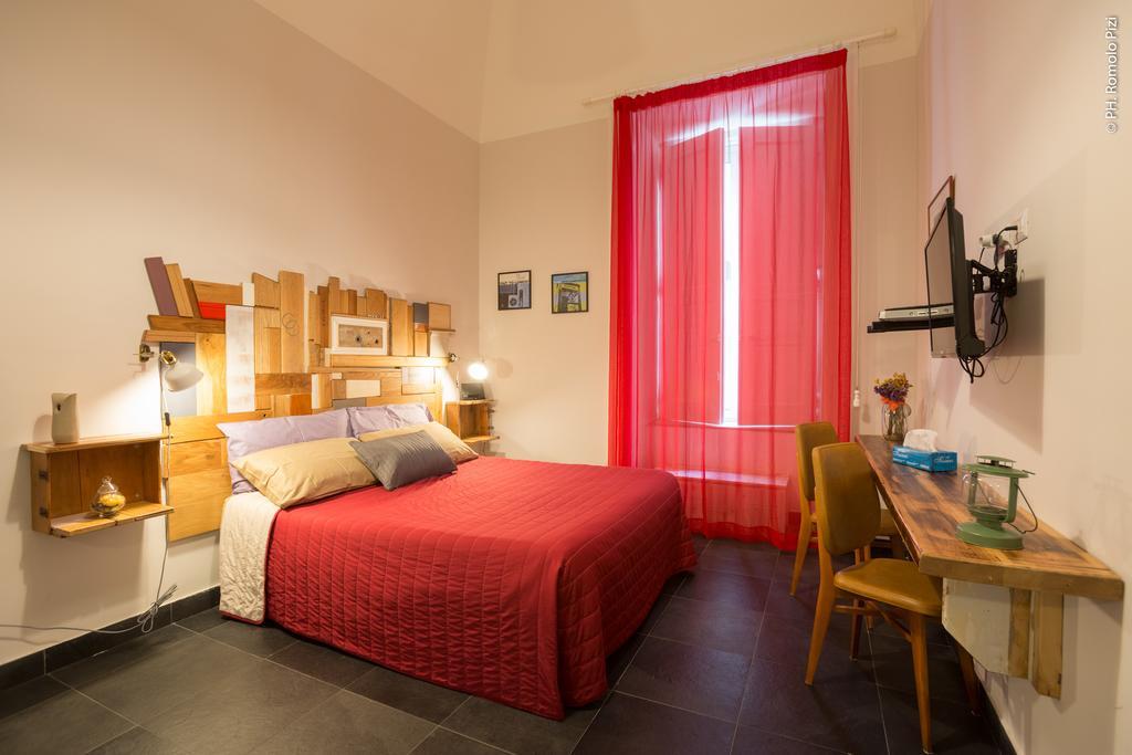 Bed and Breakfast The Bellini House By House In Neapol Pokoj fotografie