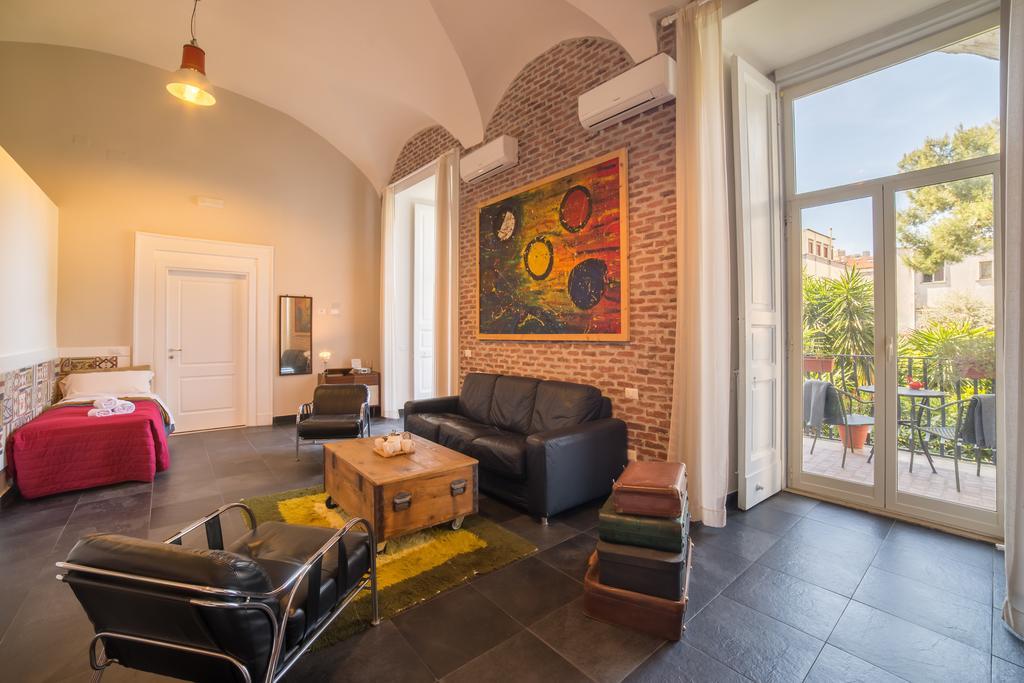 Bed and Breakfast The Bellini House By House In Neapol Exteriér fotografie