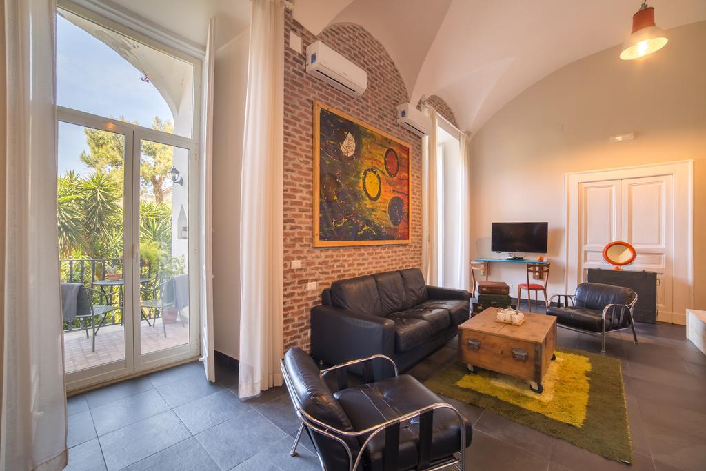 Bed and Breakfast The Bellini House By House In Neapol Exteriér fotografie
